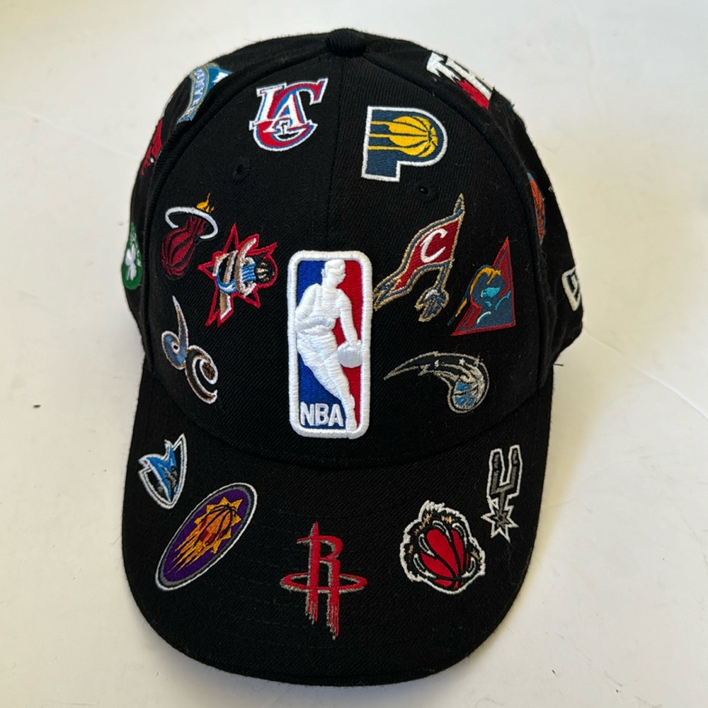 Rare vintage New Era  NBA embroidered all team hat